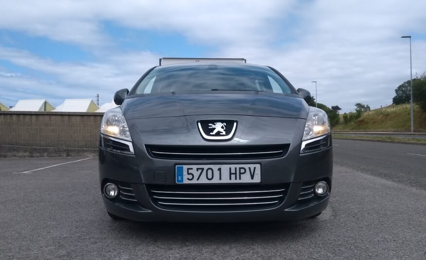 PEUGEOT 5008 1.6HDI