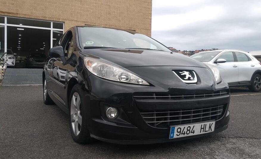 PEUGEOT 207 1.6HDI