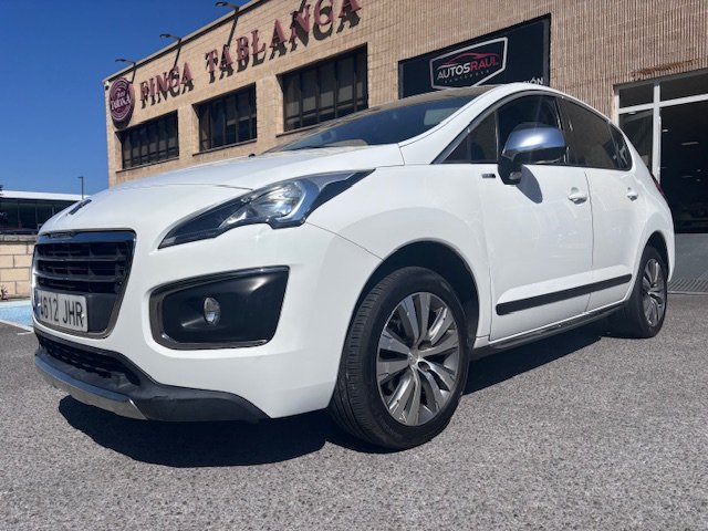 PEUGEOT 3008 1.6HDI