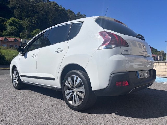 PEUGEOT 3008 1.6HDI