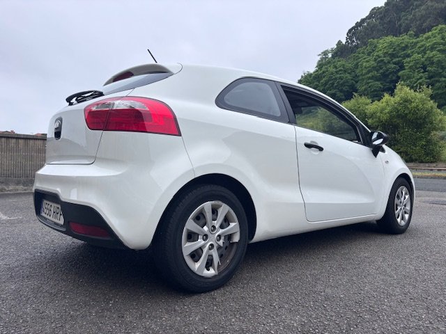 KIA RIO 1.2I