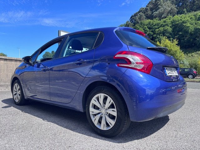 PEUGEOT 208 1.4HDI