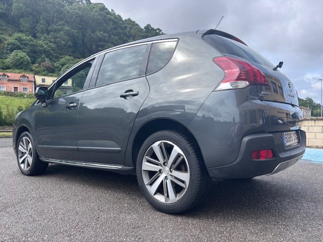 PEUGEOT 3008 1.6HDI