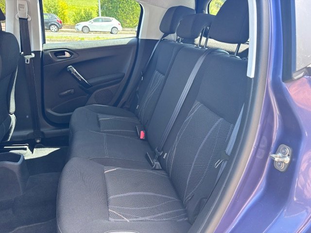 PEUGEOT 208 1.4HDI