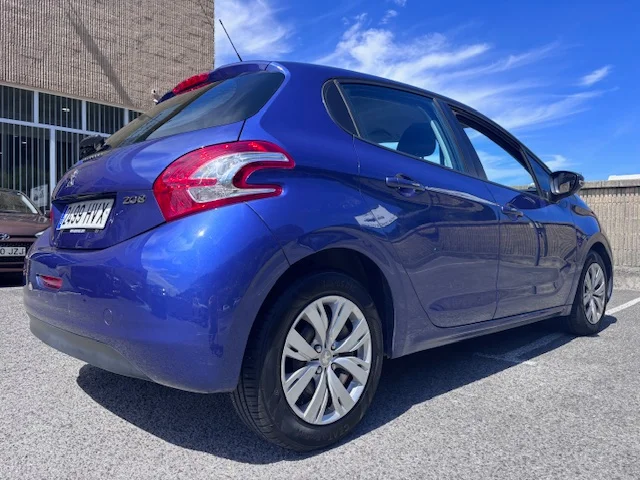 PEUGEOT 208 1.4HDI