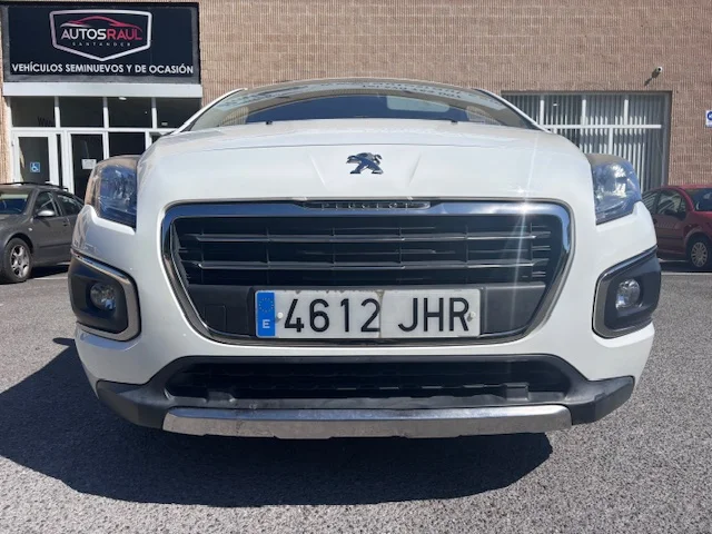 PEUGEOT 3008 1.6HDI