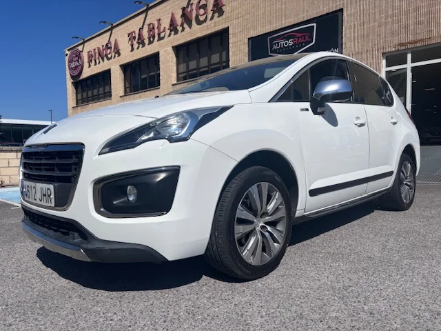 PEUGEOT 3008 1.6HDI
