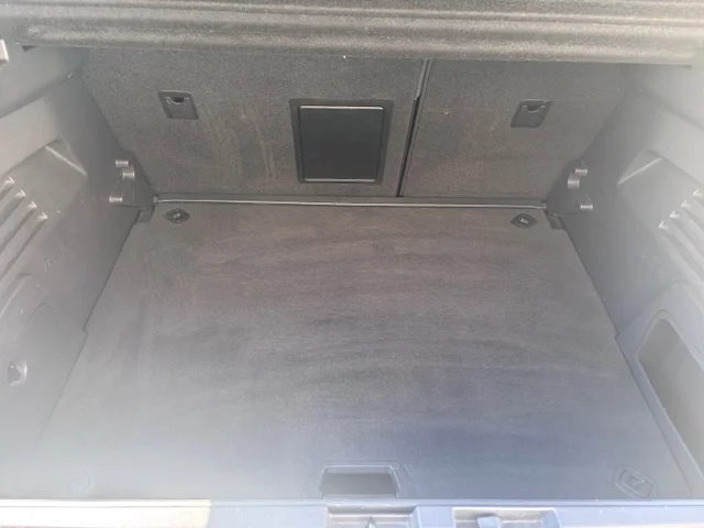 PEUGEOT 3008 1.6HDI