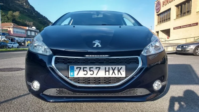 PEUGEOT 208 1.6HDI