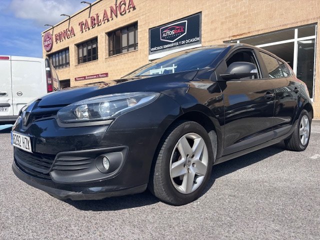 RENAULT Megane