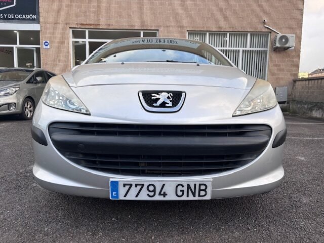 PEUGEOT 207