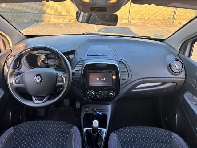 RENAULT CAPTUR