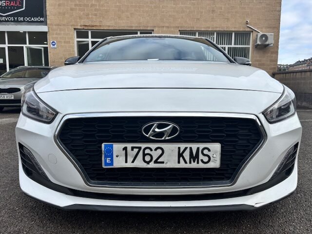 HYUNDAI I30