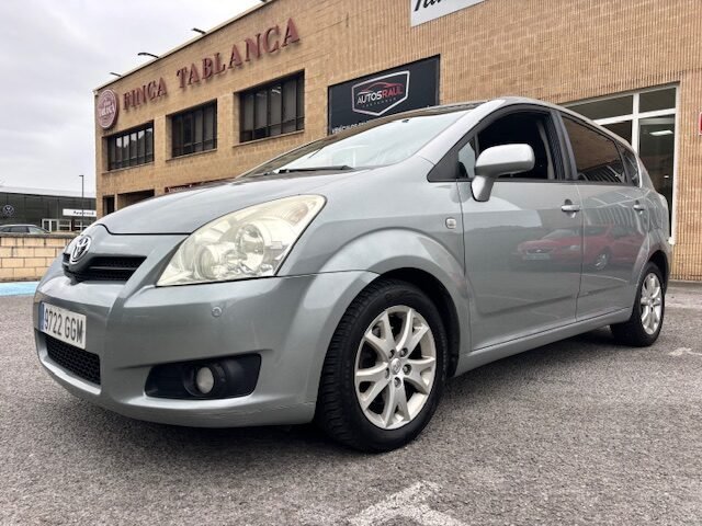 TOYOTA COROLLA VERSO