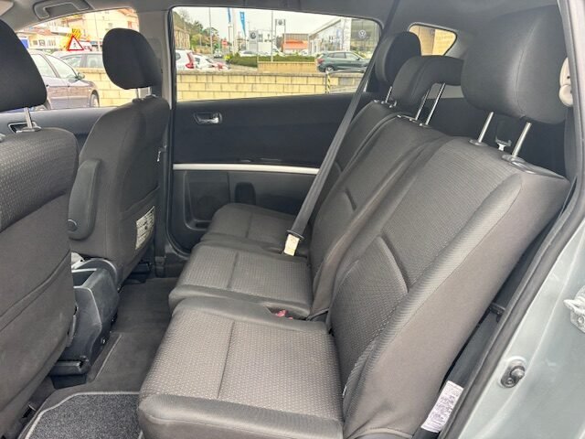 TOYOTA COROLLA VERSO