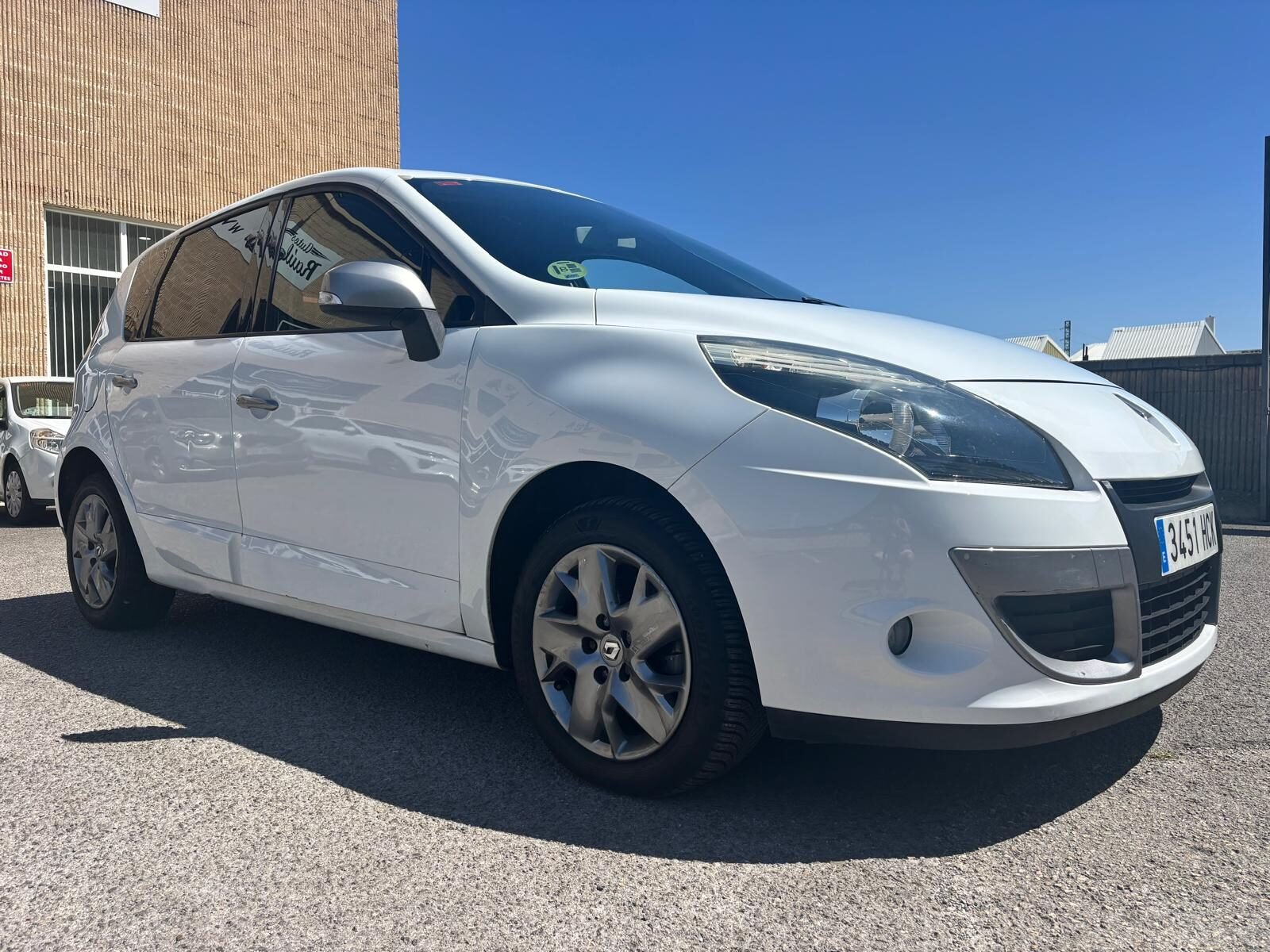 RENAULT SCENIC