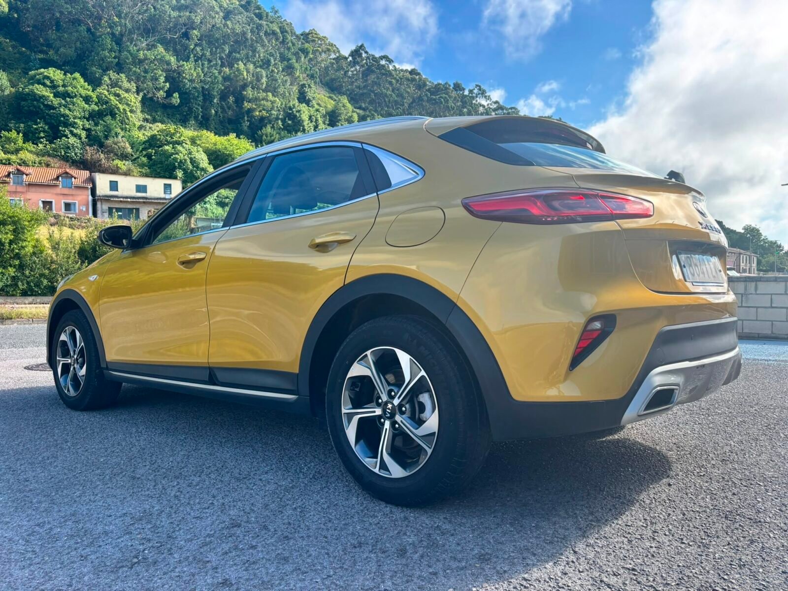 KIA XCEED