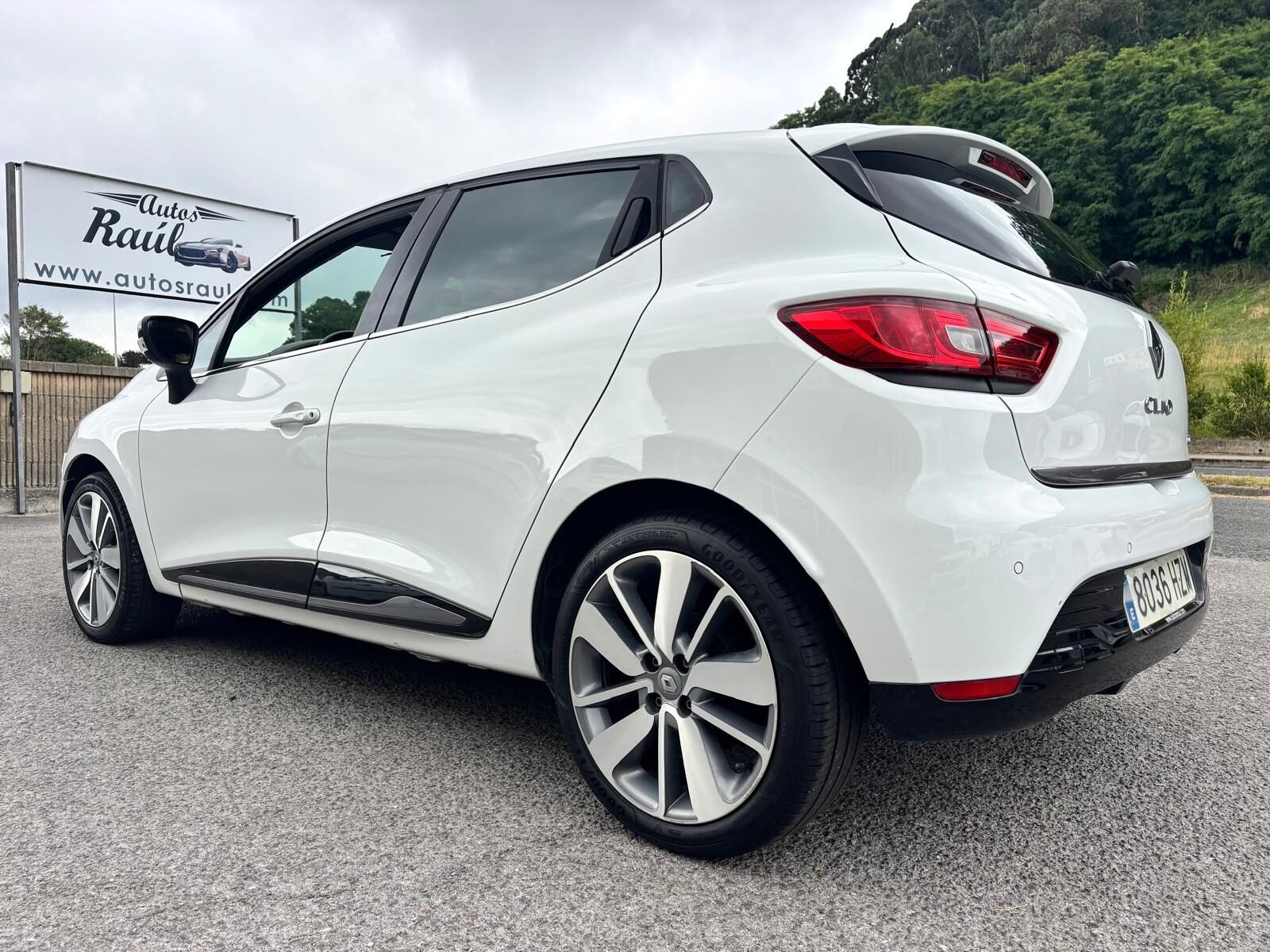 RENAULT CLIO