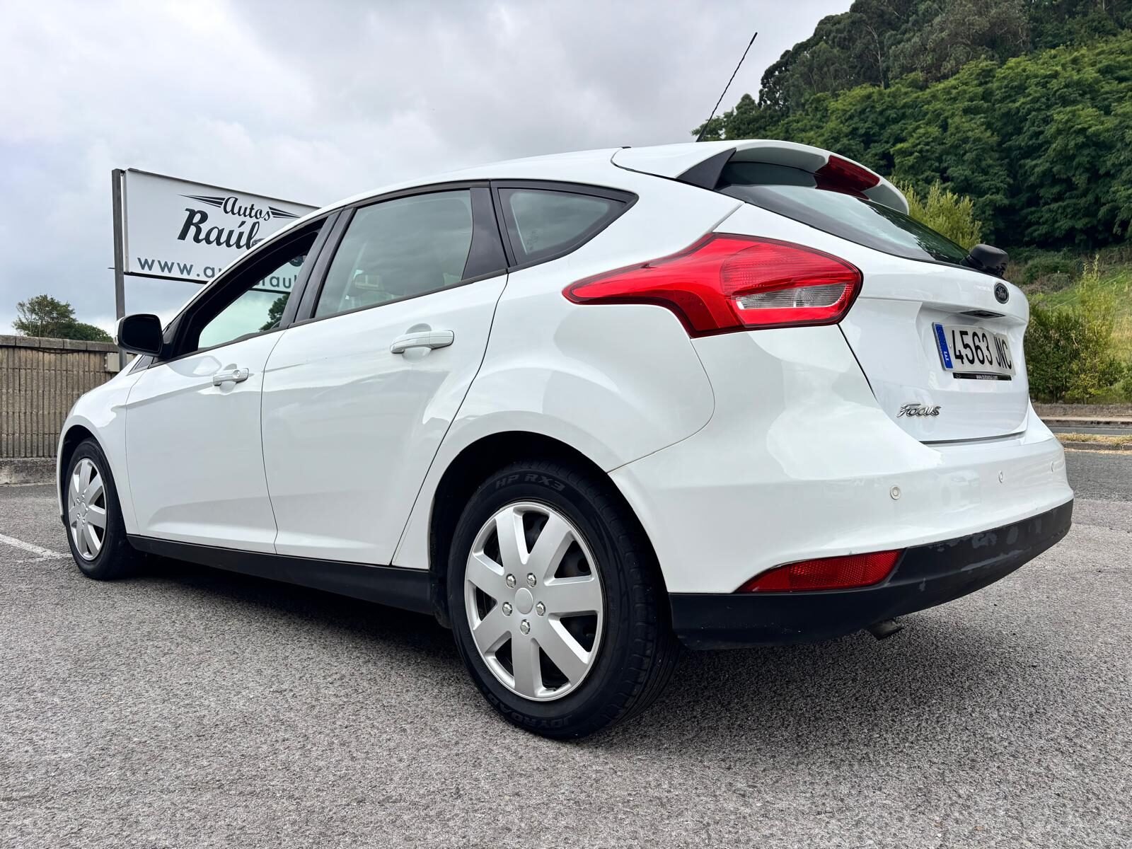 FORD FOCUS