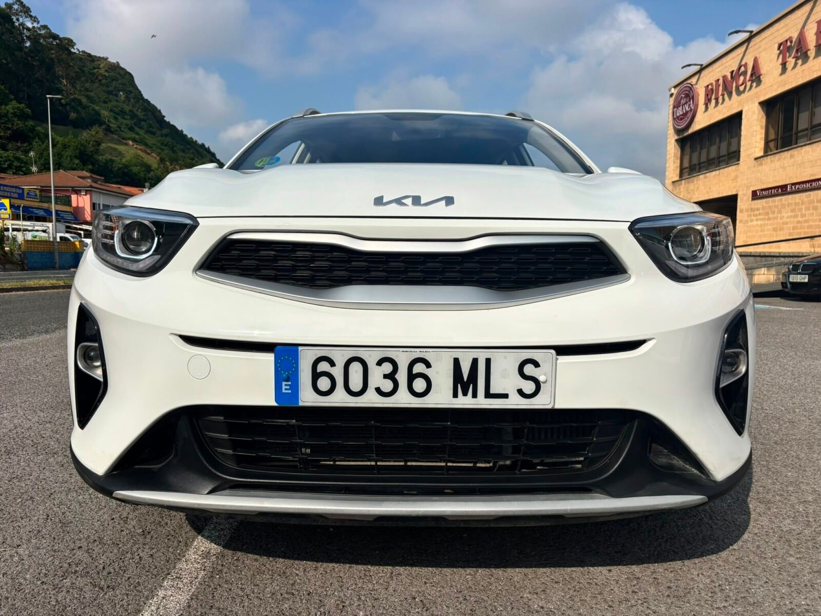 KIA STONIC HYBRID