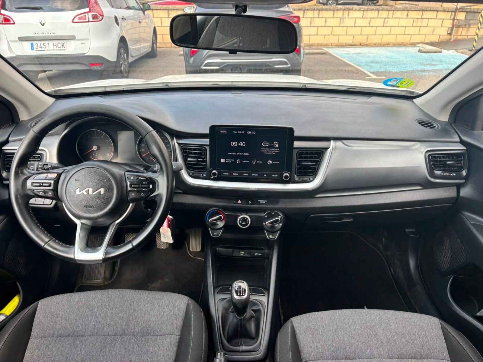 KIA STONIC HYBRID