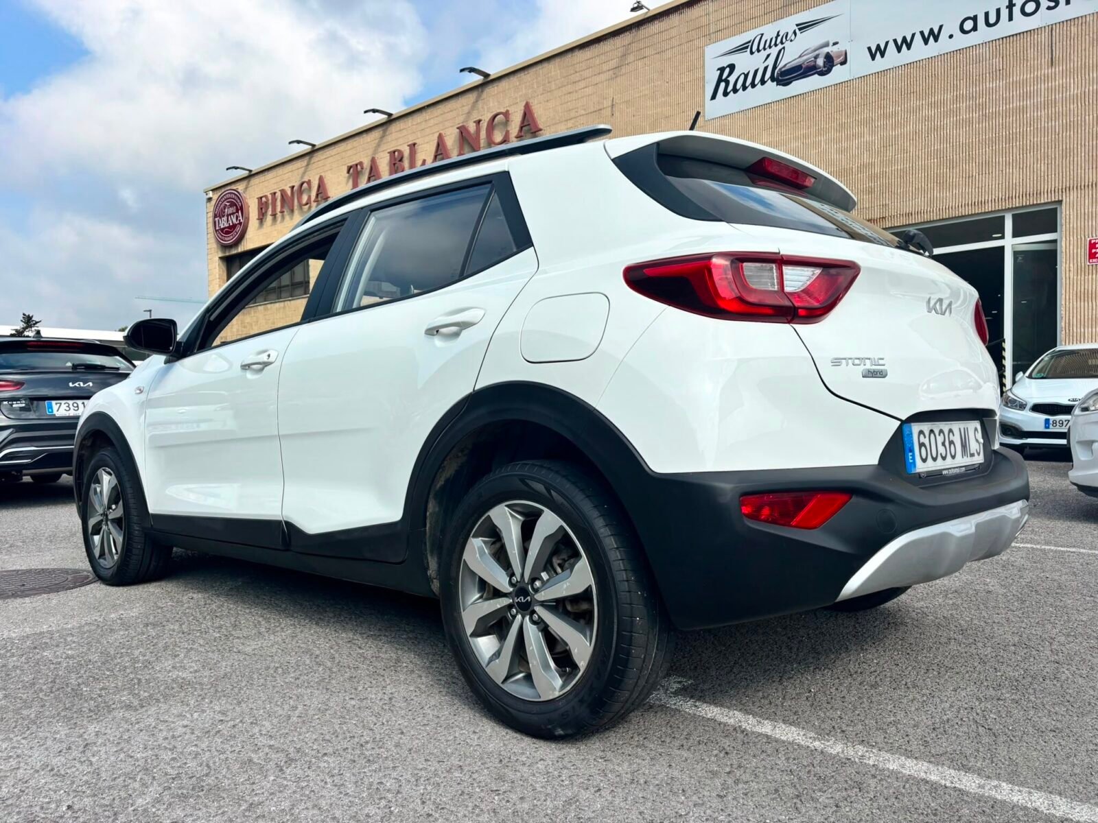 KIA STONIC HYBRID