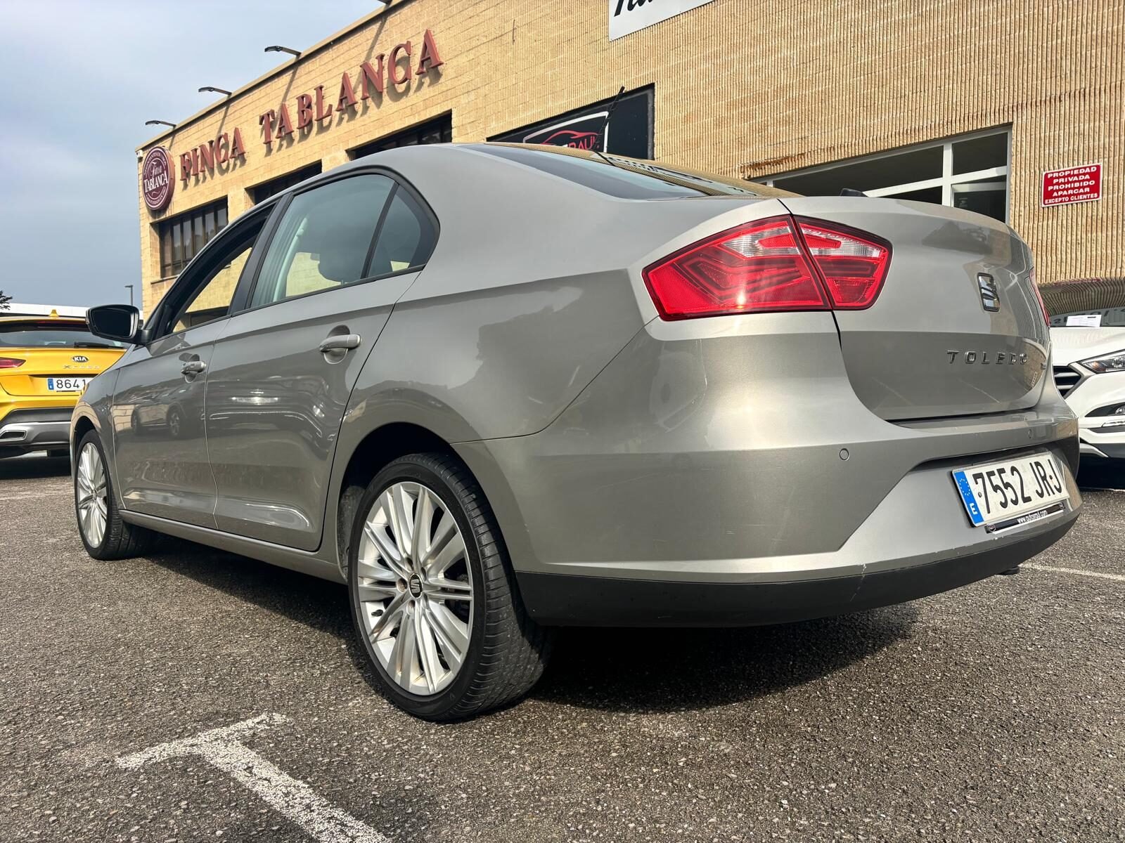 SEAT TOLEDO
