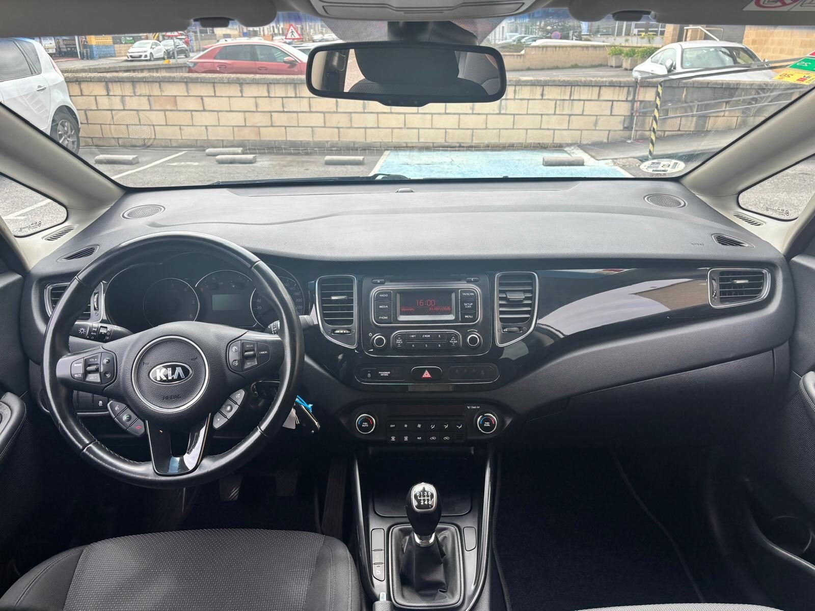 KIA carens