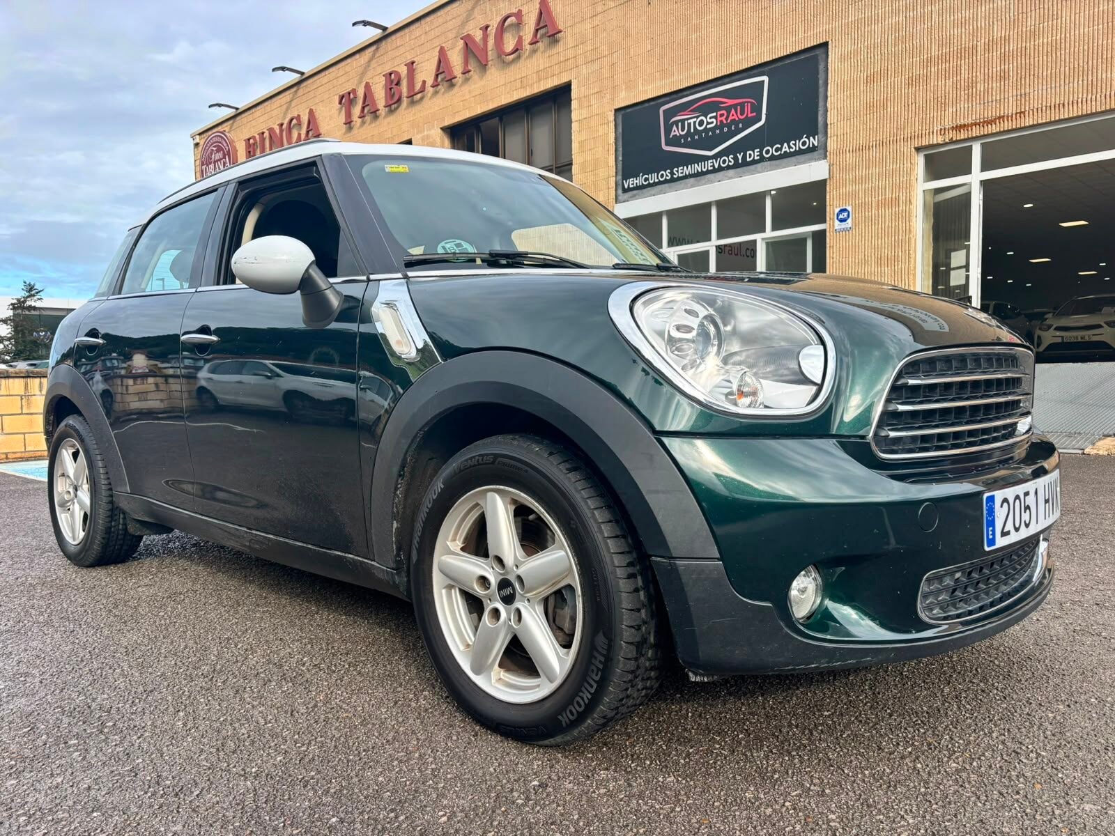MINI COOPER COUNTRYMAN