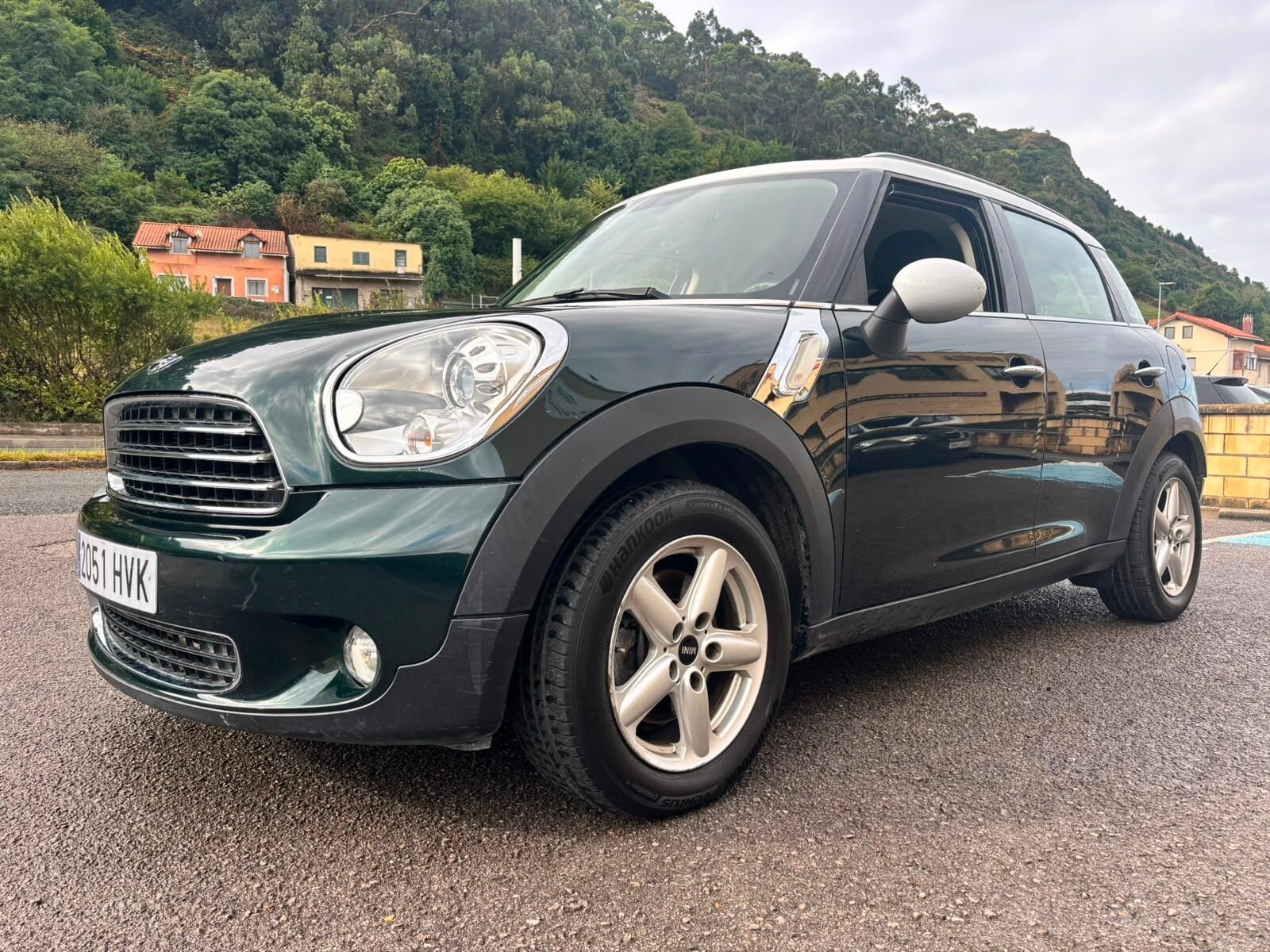 MINI COOPER COUNTRYMAN
