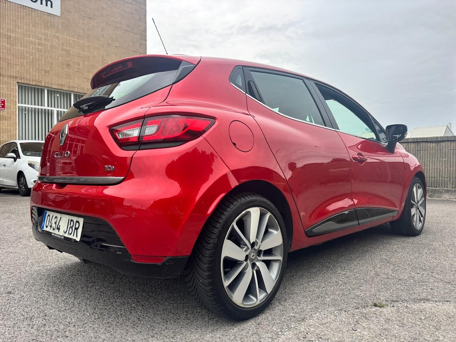RENAULT CLIO