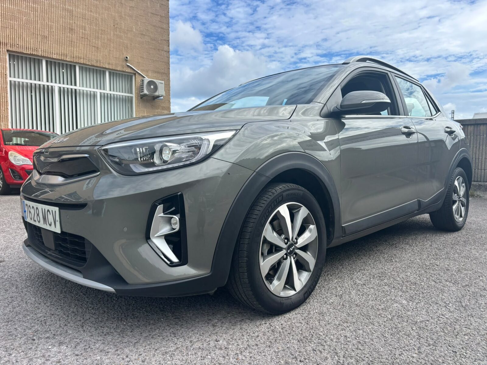 KIA STONIC HYBRID