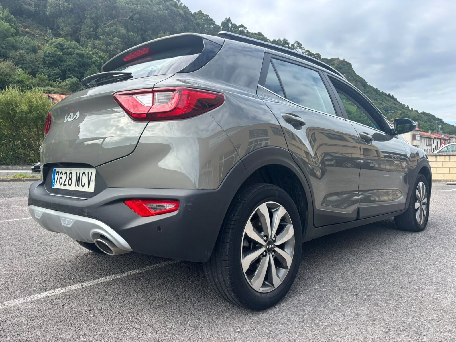 KIA STONIC HYBRID